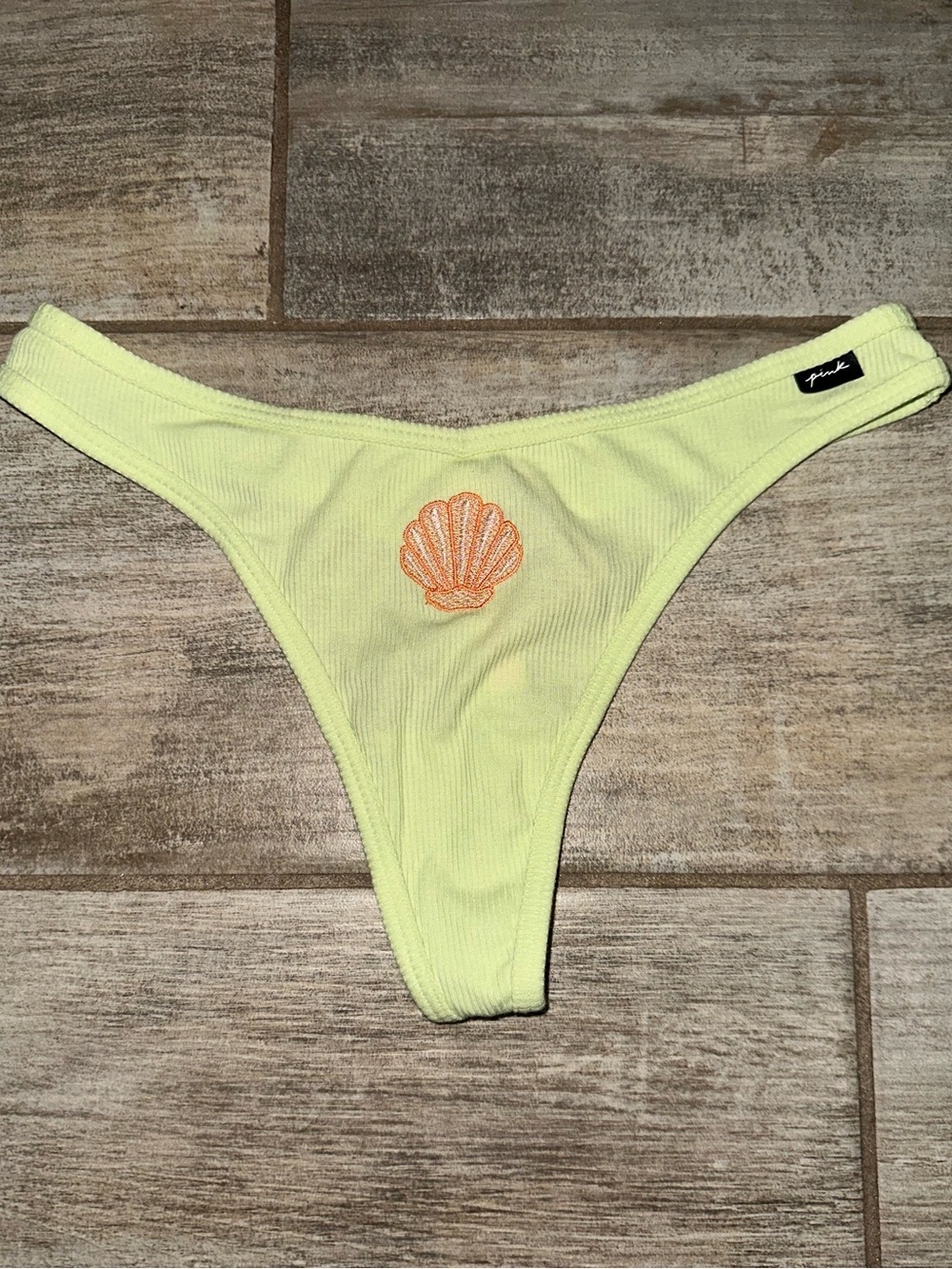 PINK Victoria's Secret Yellow Ribbed Shell-Accent Thong ☀️🐚